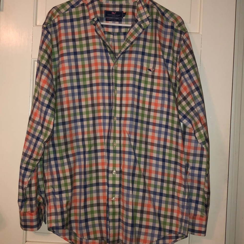 Vineyard vines button down dress shirt